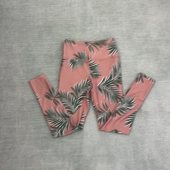 Forever 21 2 pack of colorful leggings - Picture 4 of 6